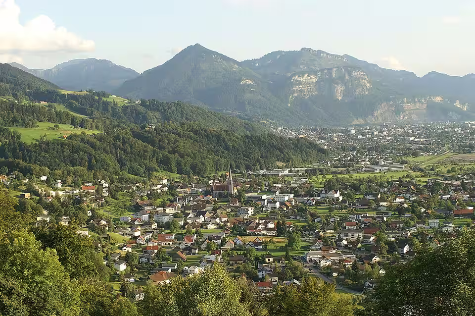 Blick über Schwarzach in Richtung Dornbirn